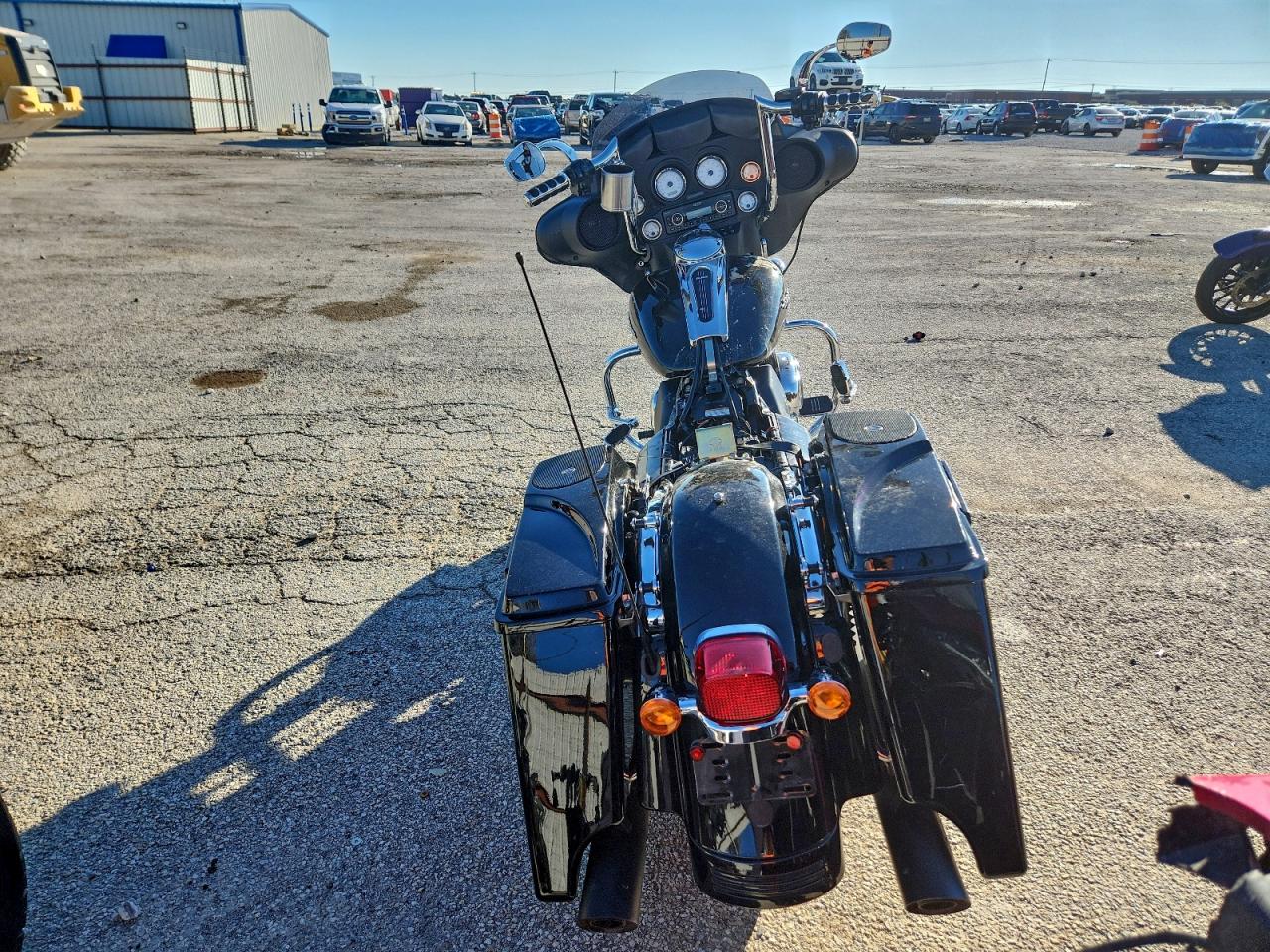 Harley-Davidson Fl Image 8