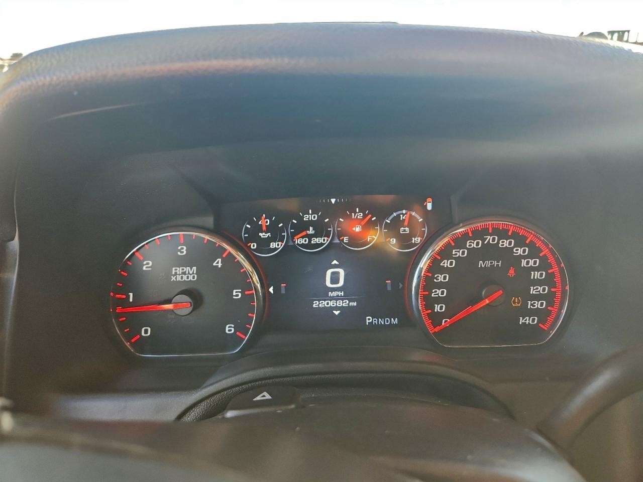 GMC Yukon Denali Image 7