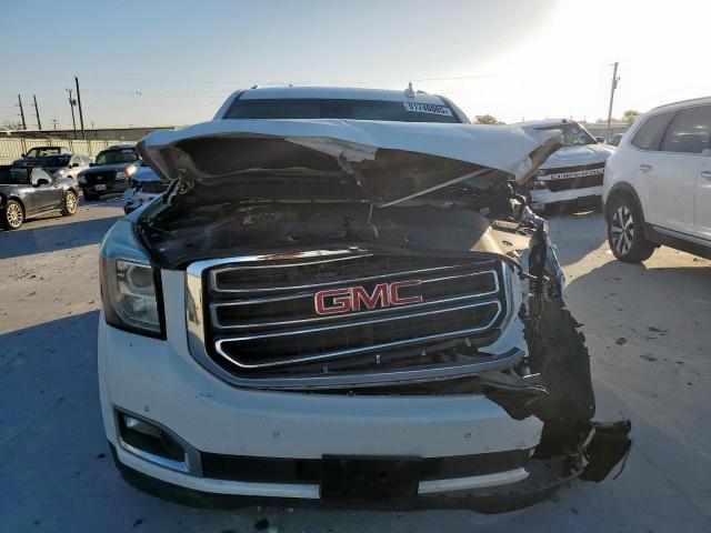 GMC Yukon C1500 Slt Image 9