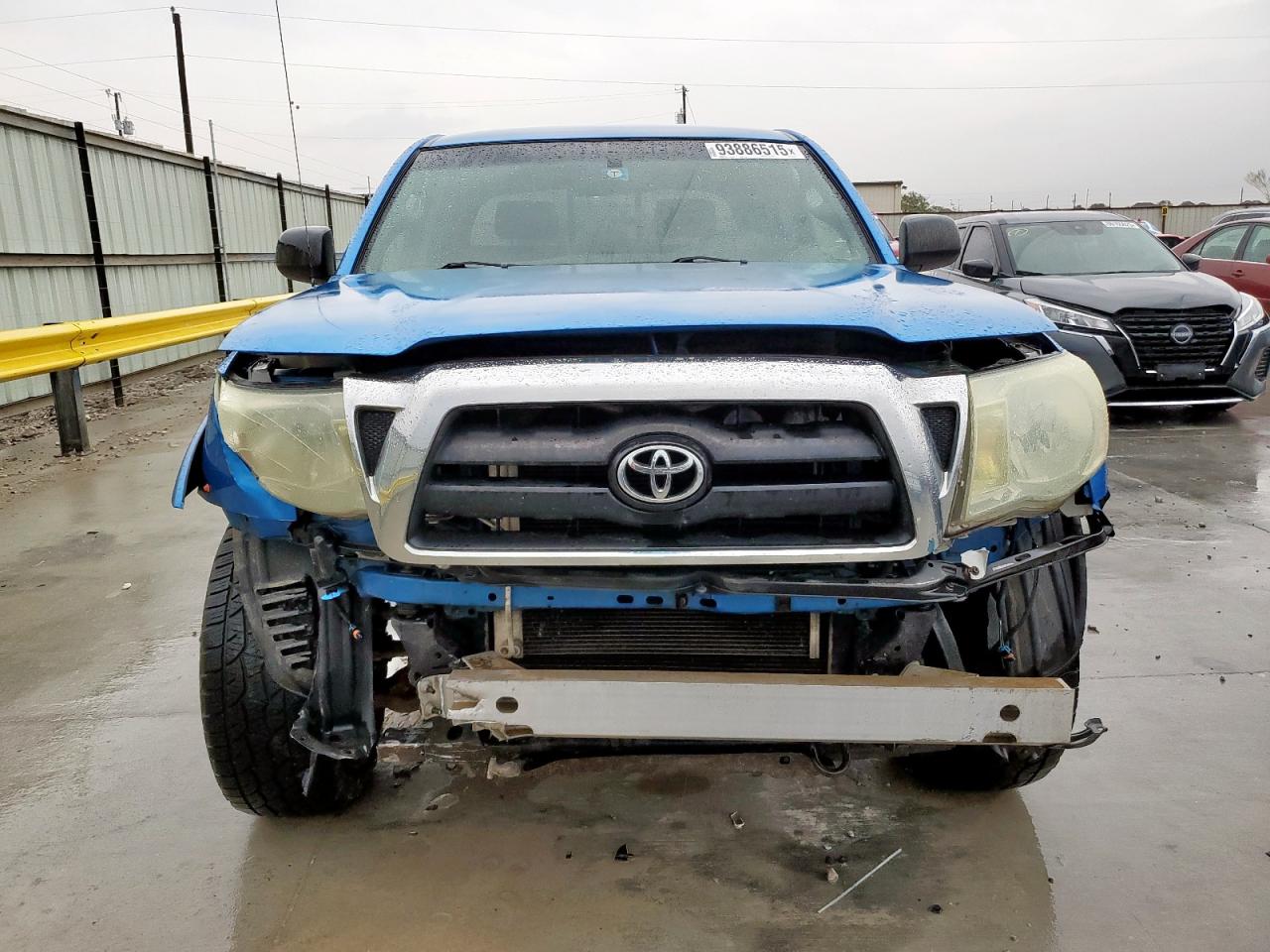 Toyota Tacoma Double Cab Image 12