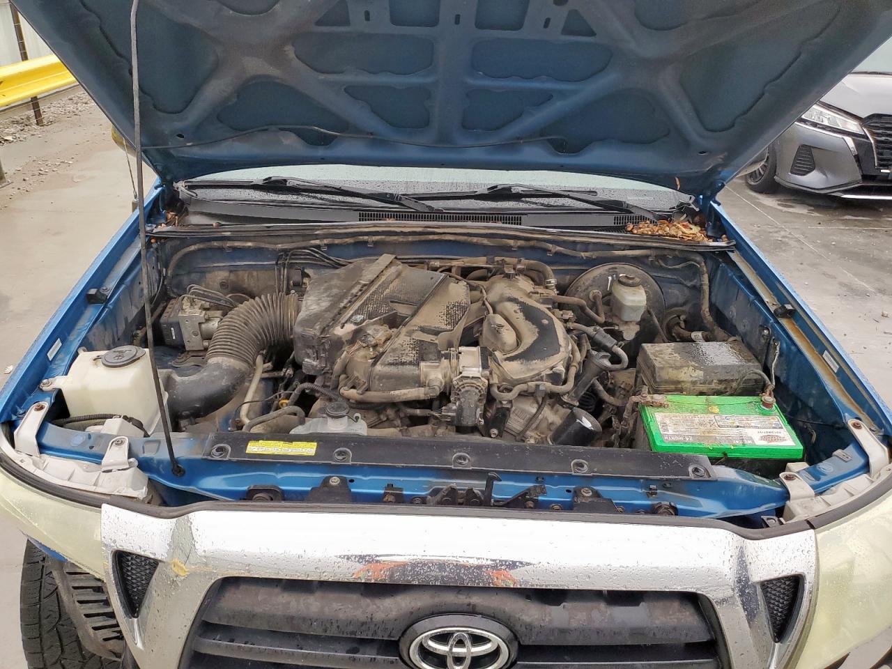 Toyota Tacoma Double Cab Image 11