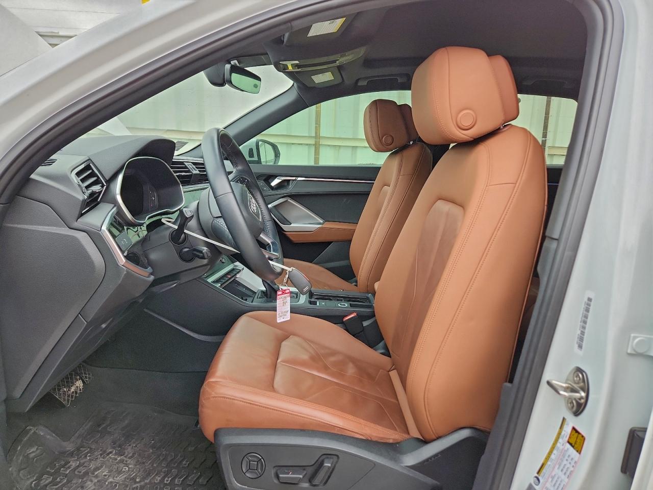 Audi Q3 Prestige S-line Image 12