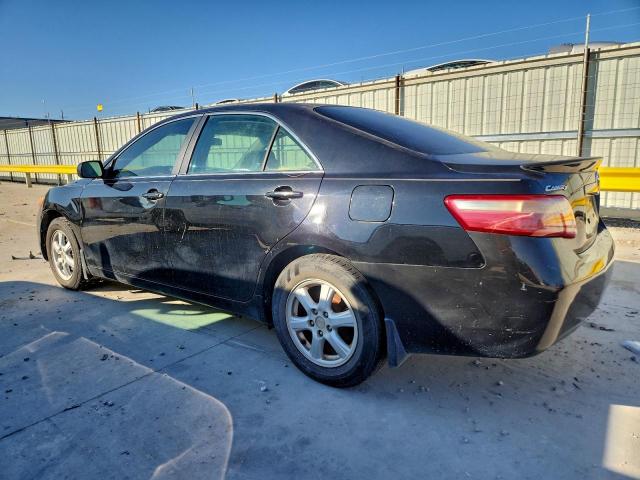 Toyota Camry Ce Image 2