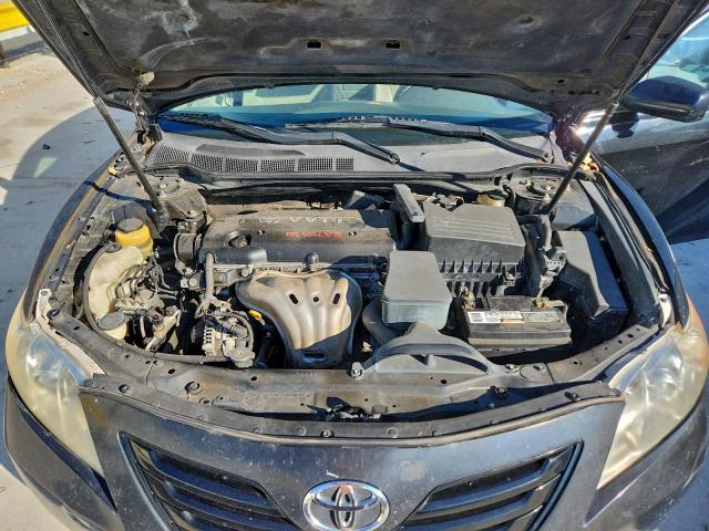 Toyota Camry Ce Image 12