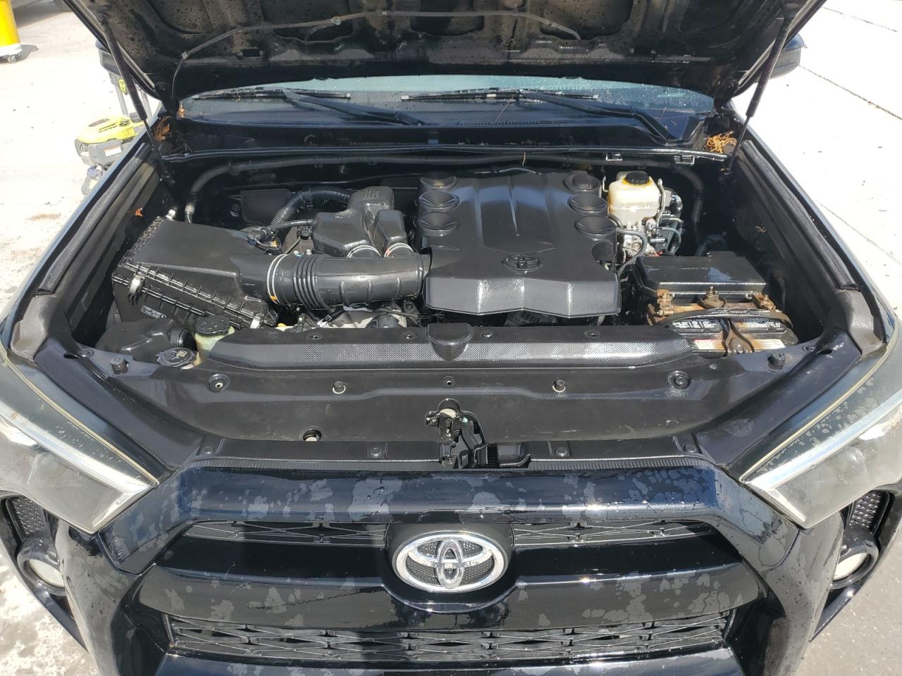 Toyota 4Runner Sr5 Image 13