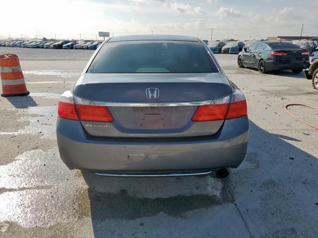 Honda Accord Lx Image 9