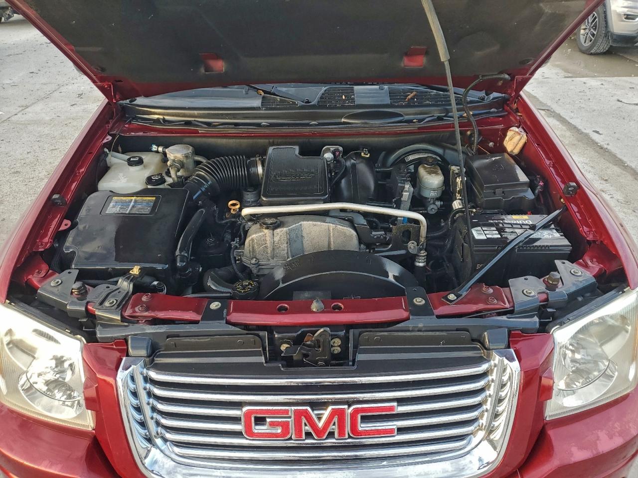 GMC Envoy Image 8