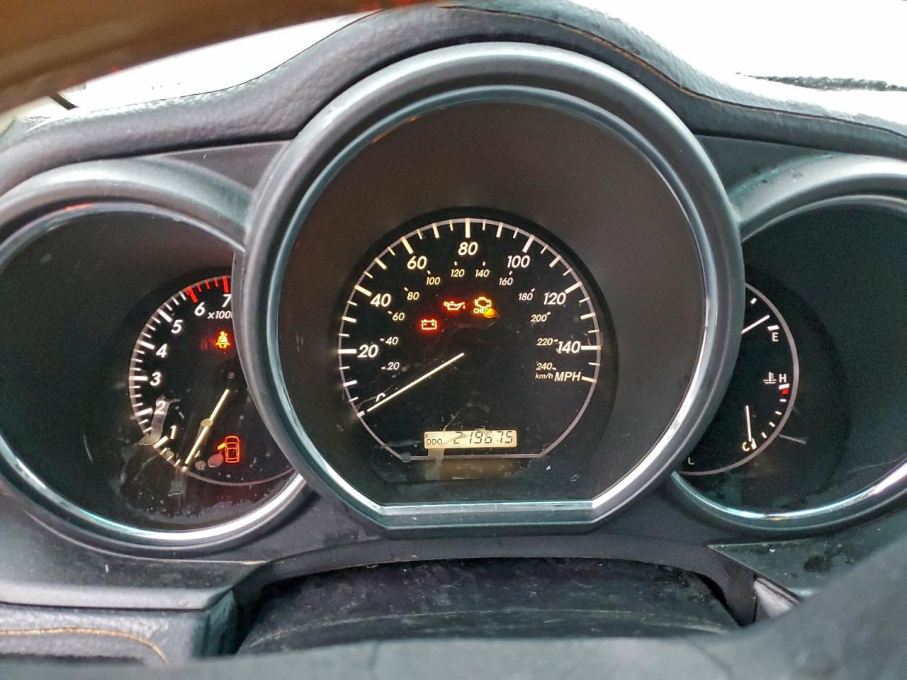 Lexus RX 330 Image 13