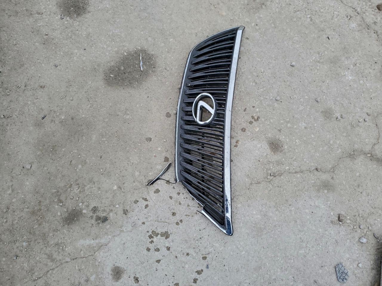 Lexus RX 330 Image 4