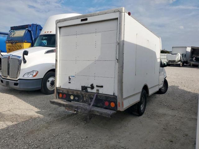 Chev Express Image 2