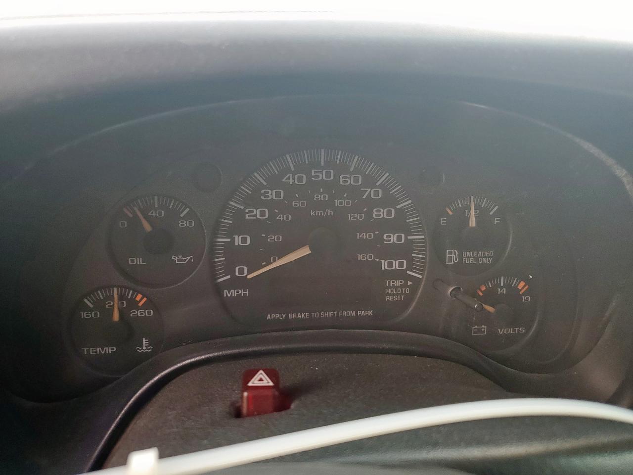 Chev Express Image 11