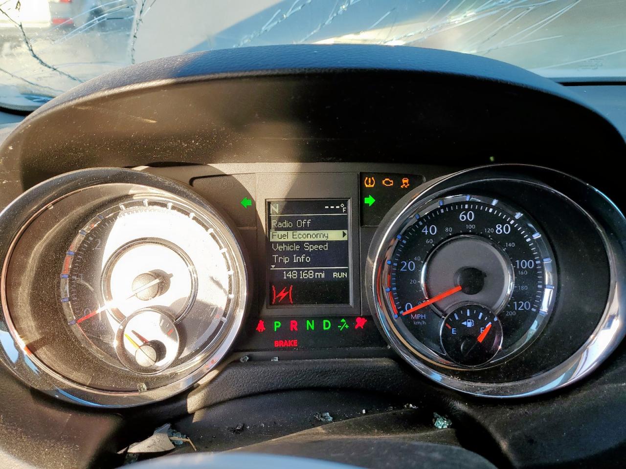 Chrysler Minivan Touring Image 14