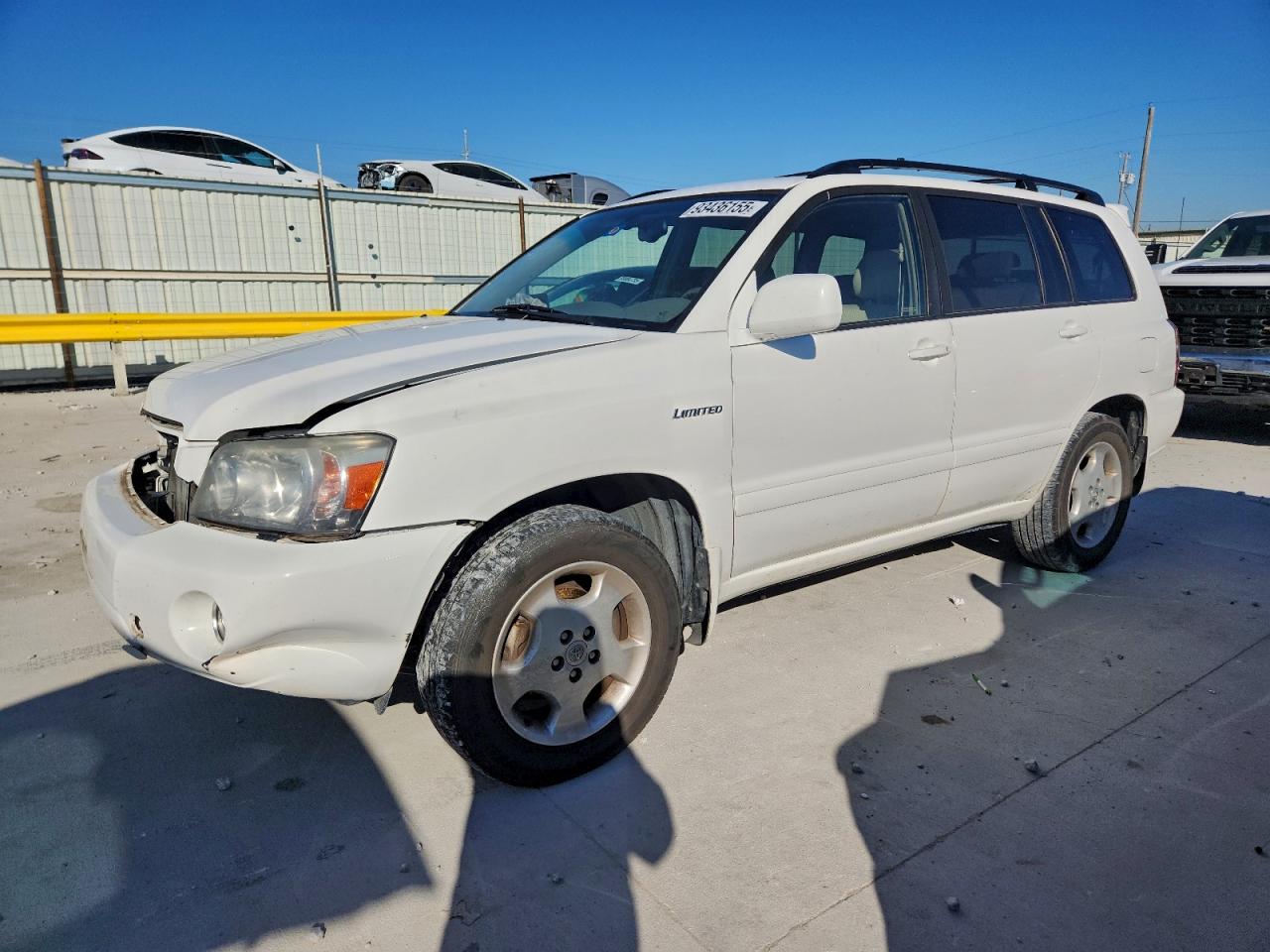 Toyota Highlander Base Image 1