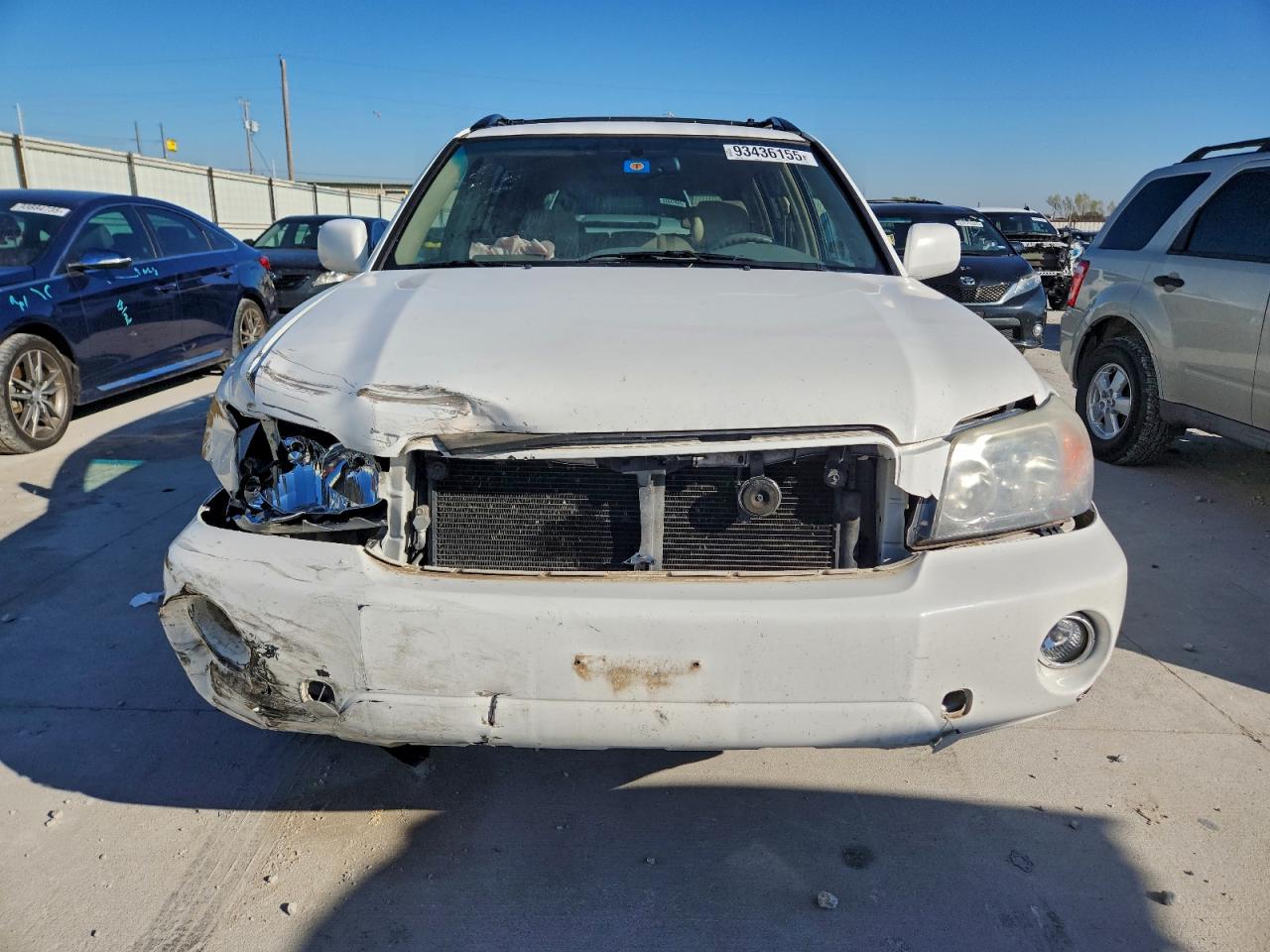 Toyota Highlander Base Image 6