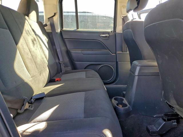 Jeep Patriot Sport Image 9