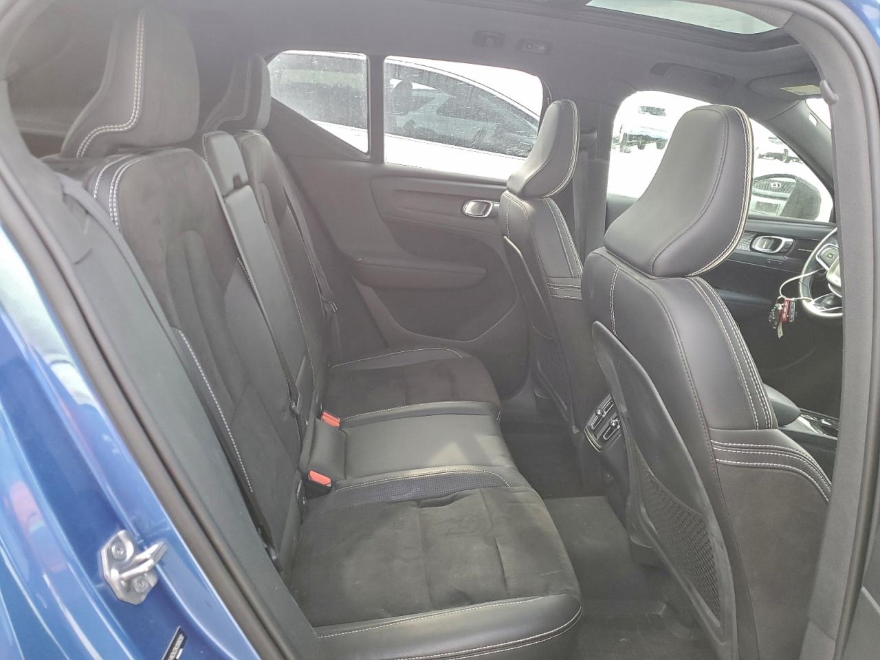 Volvo XC40 T5 Momentum Image 9