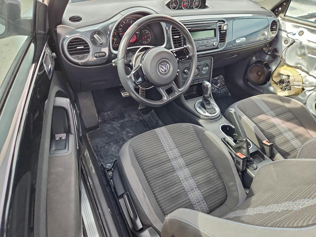 Volkswagen Beetle Turbo Image 13