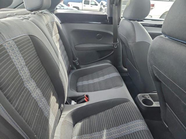 Volkswagen Beetle Turbo Image 12