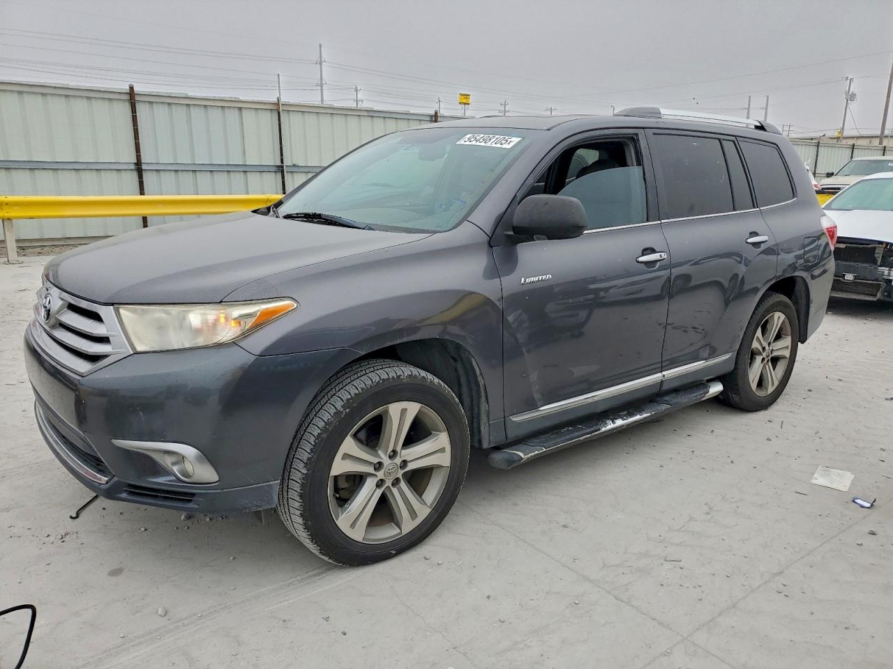 Toyota Highlander Limited Image 1