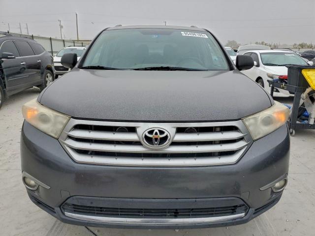 Toyota Highlander Limited Image 2