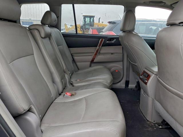Toyota Highlander Limited Image 4