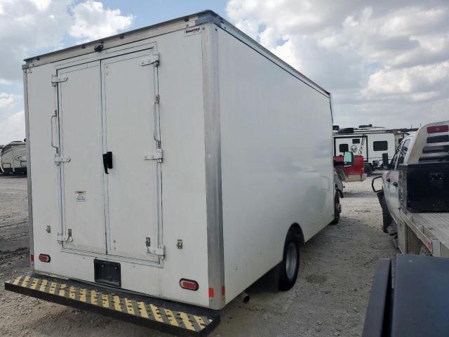 Chev Express Image 11