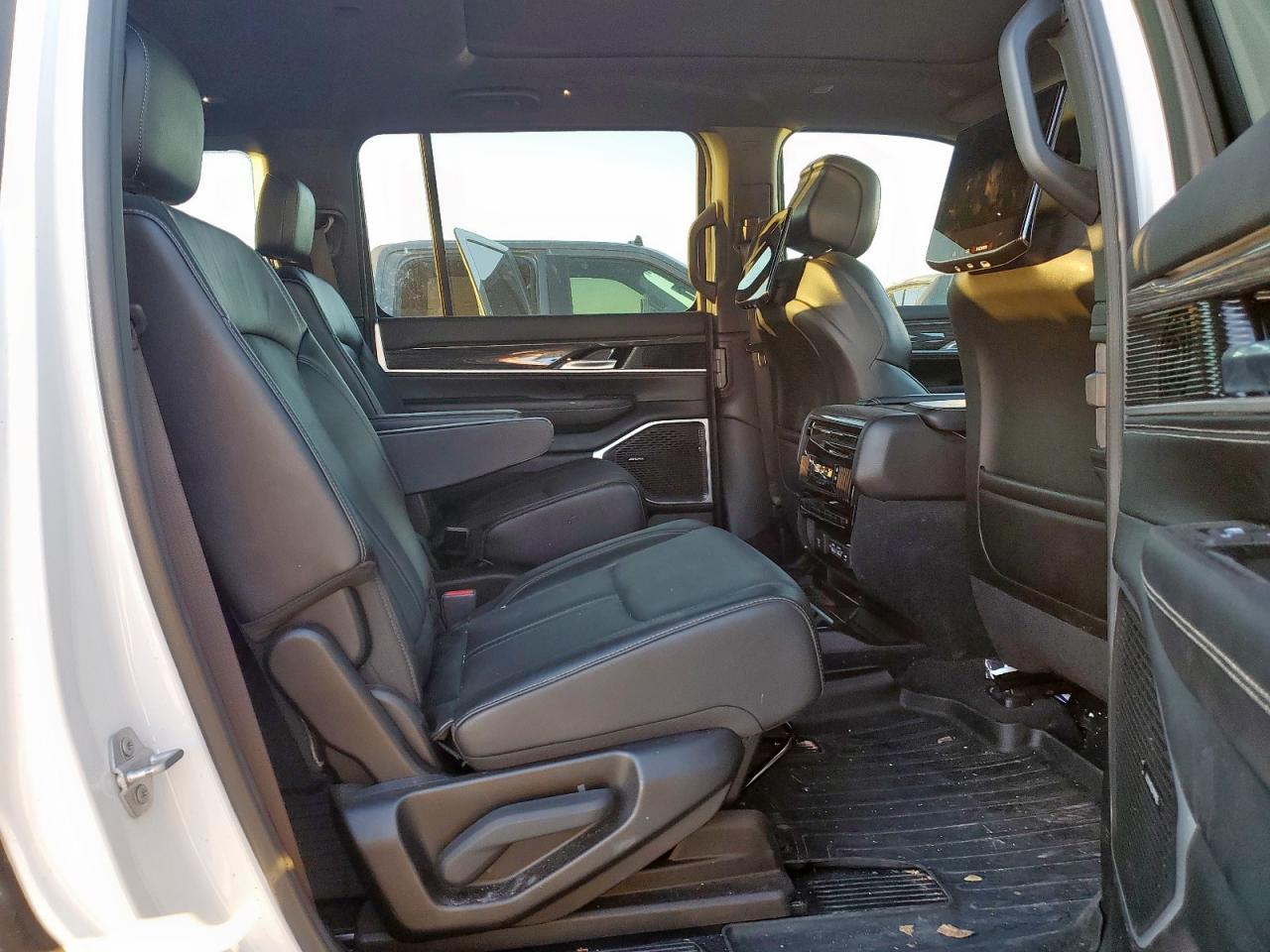 Jeep Wagoneer Series Ii Image 4