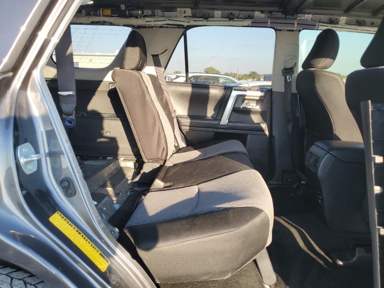 Toyota 4Runner Sr5 Image 11