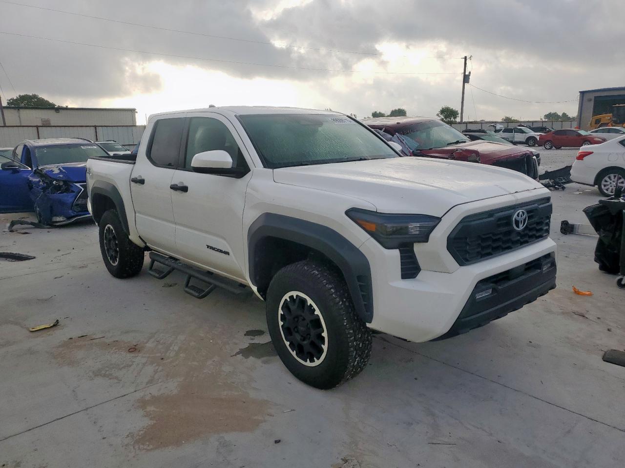 Toyota Tacoma Double Cab Image 12