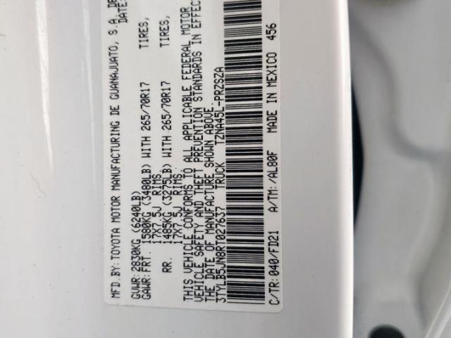 Toyota Tacoma Double Cab Image 4