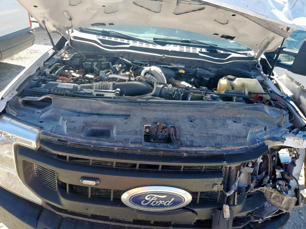 Ford F-350 Super Duty Image 11