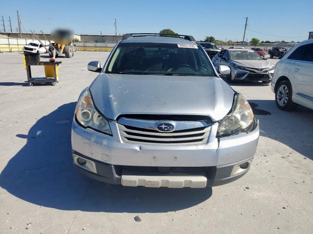 Subaru Outback 2.5i Limited Image 8