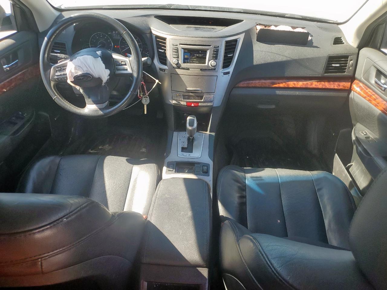 Subaru Outback 2.5i Limited Image 4