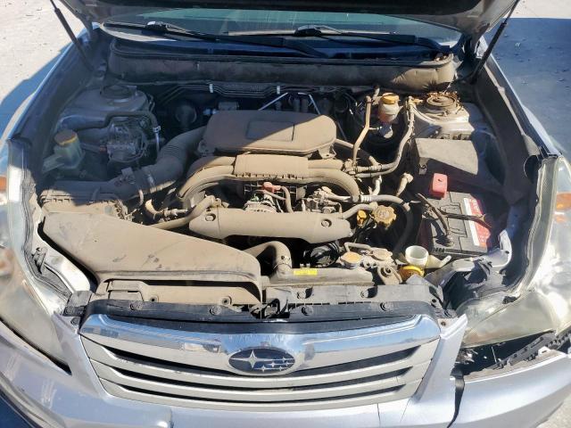 Subaru Outback 2.5i Limited Image 11