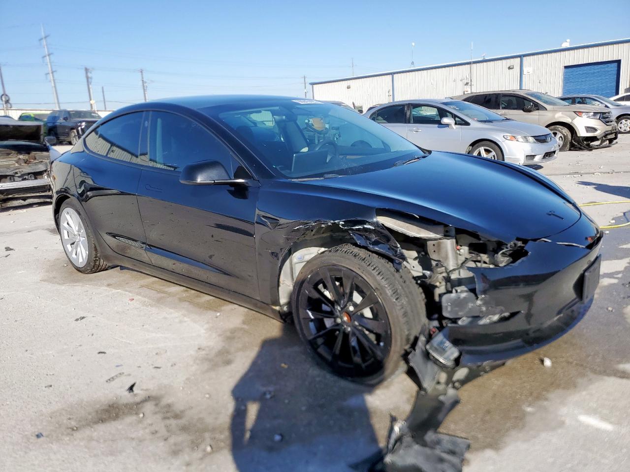 Tesla Model 3 Image 4