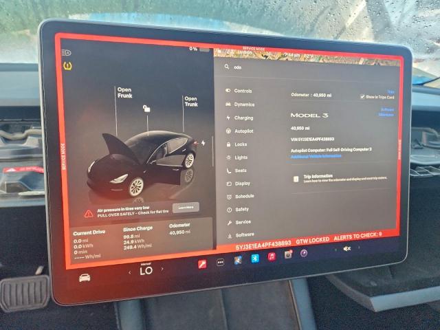 Tesla Model 3 Image 8