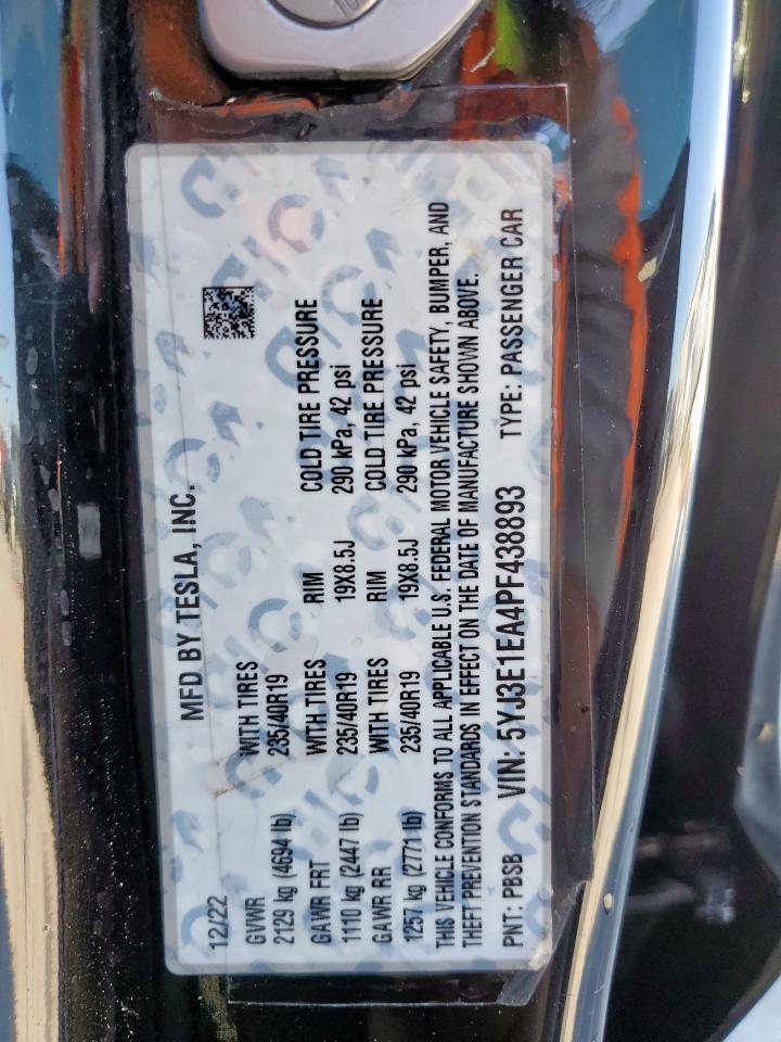 Tesla Model 3 Image 5