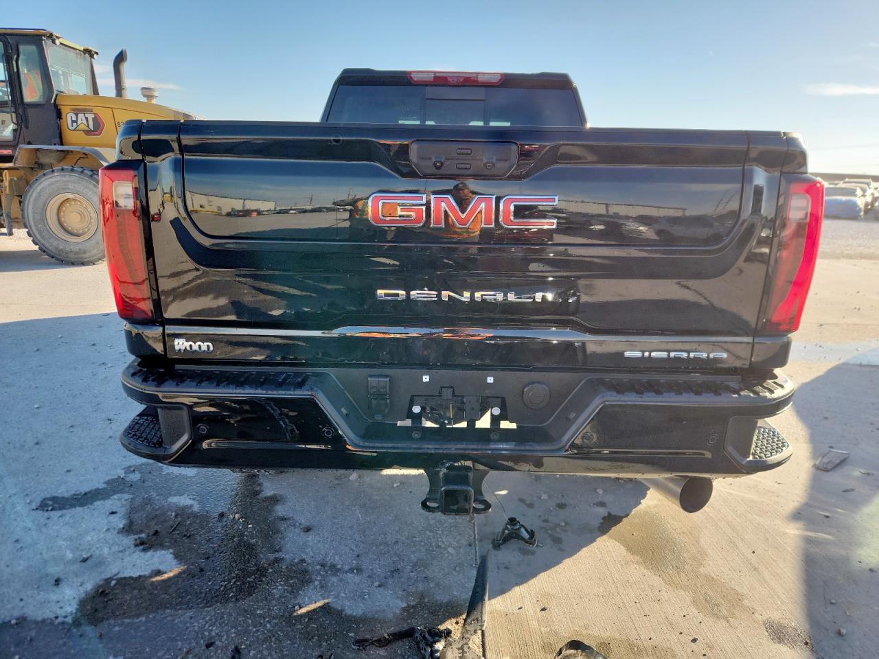 GMC Sierra K2500 Denali Image 13