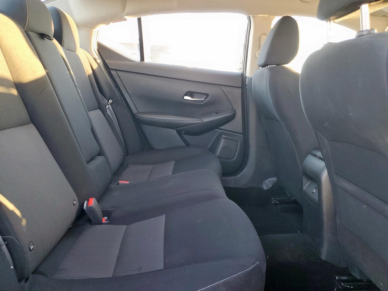 Nissan Sentra Sv Image 2