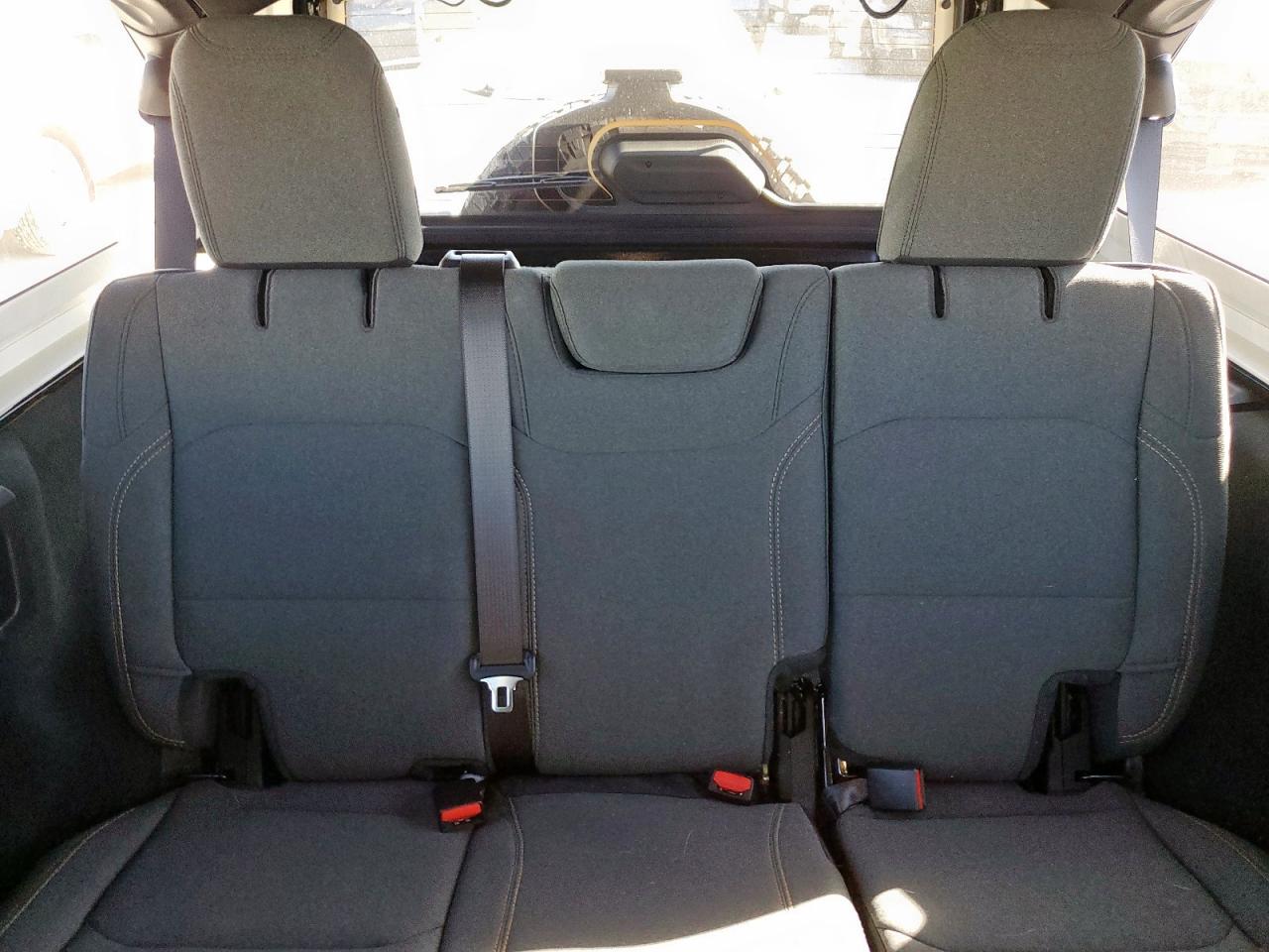 Jeep Wrangler Sport Image 8