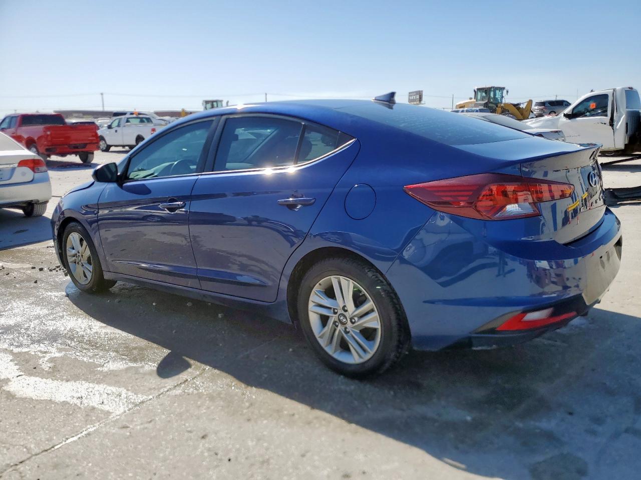 Hyundai ELANTRA Sel Image 9