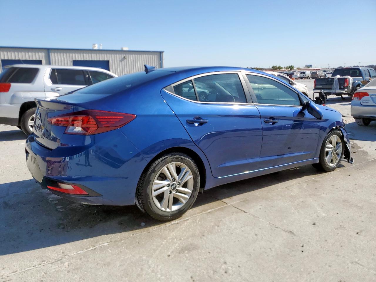 Hyundai ELANTRA Sel Image 6