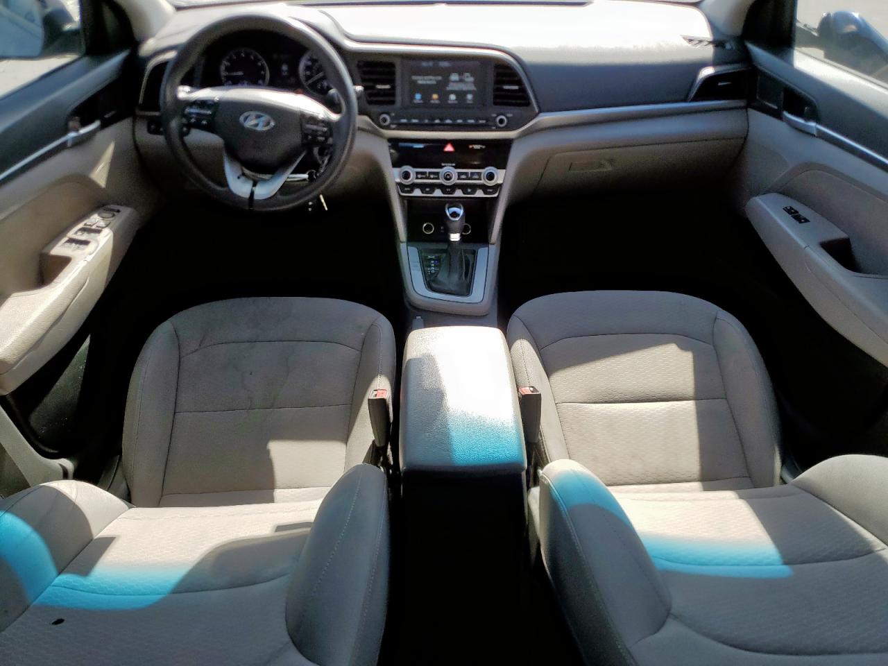 Hyundai ELANTRA Sel Image 4