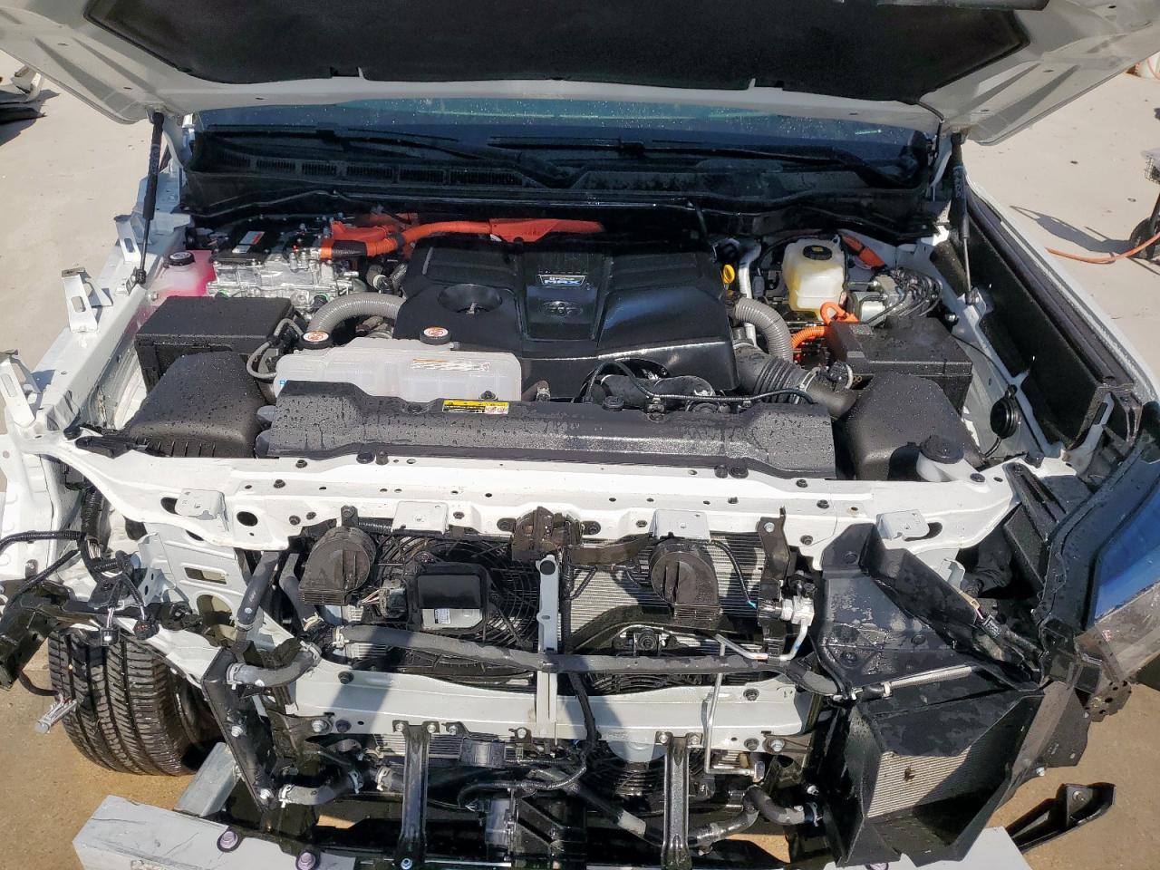 Toyota Tundra Crewmax Platinum Image 8