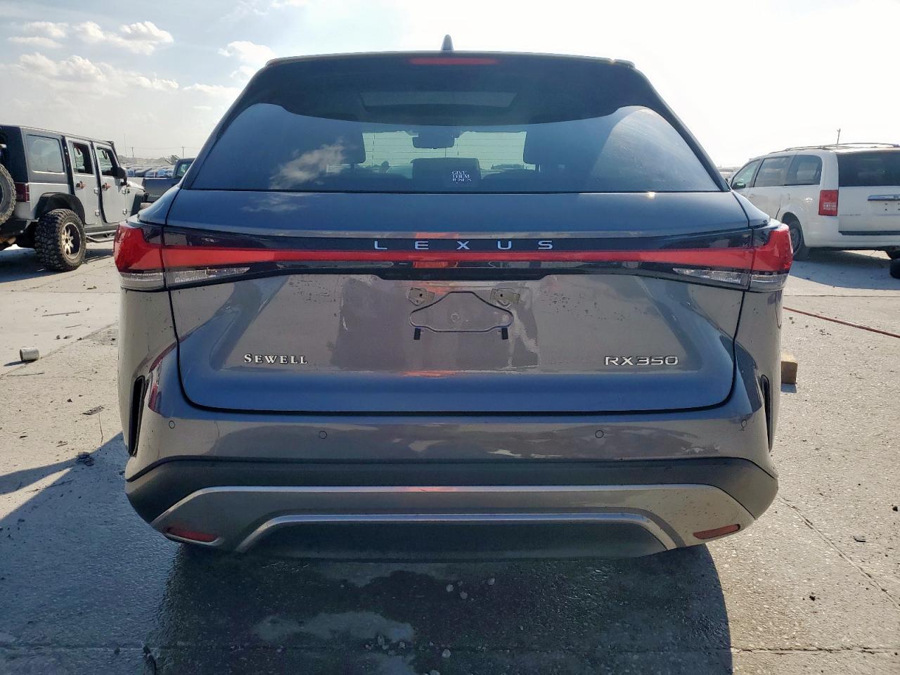 Lexus RX 350 Base Image 9