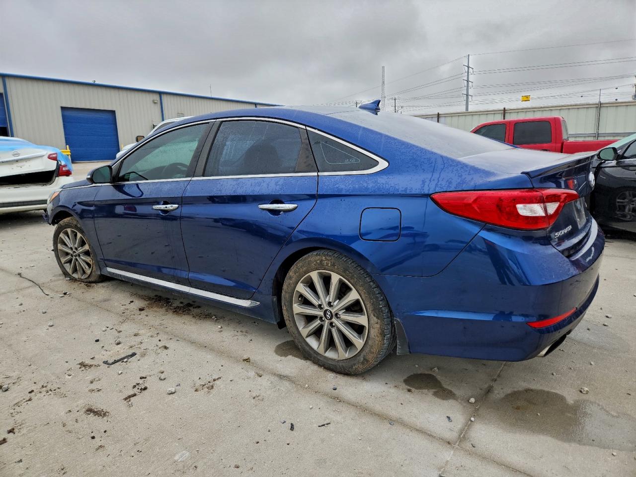 Hyundai SONATA Sport Image 2