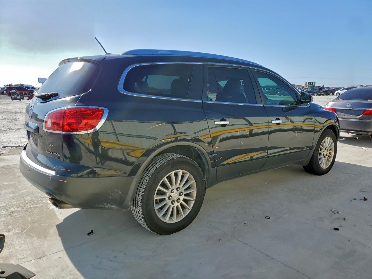 Buick Enclave Image 6