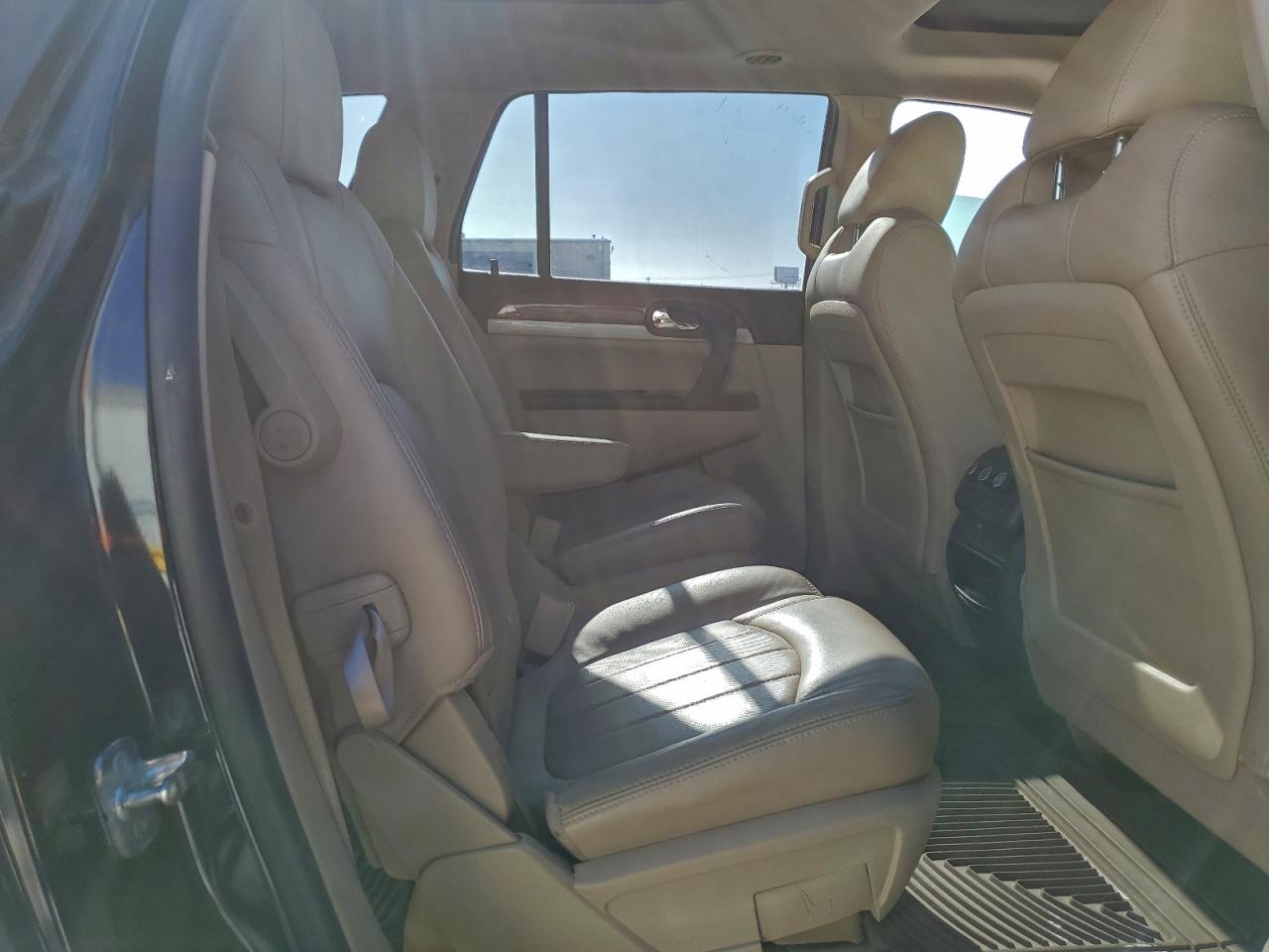 Buick Enclave Image 9