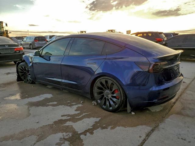 Tesla Model 3 Image 2