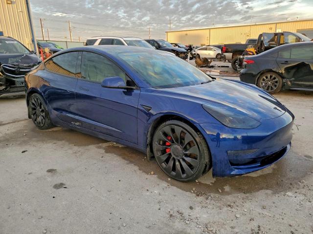 Tesla Model 3 Image 9